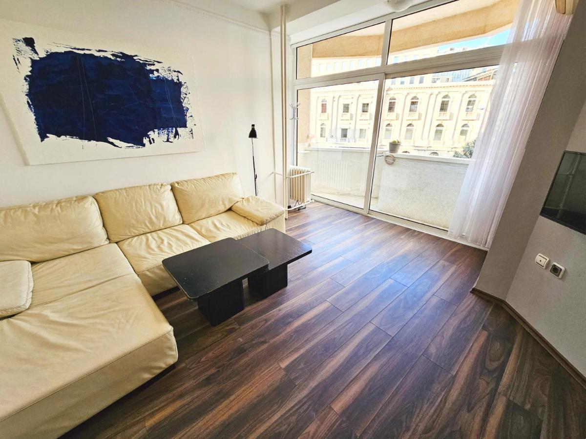Mika Square Apartment Skopje Luaran gambar